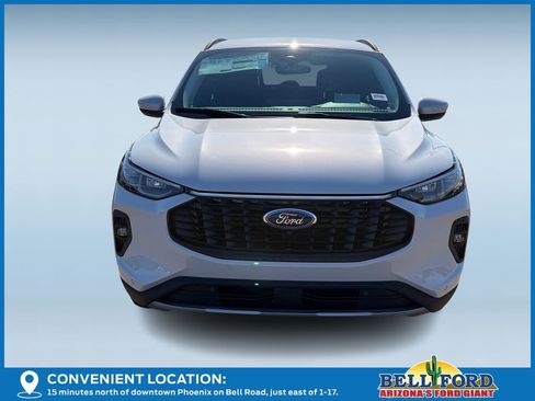 New 2026 Ford Escape SE w/ PHEV Premium Package FWD image 9