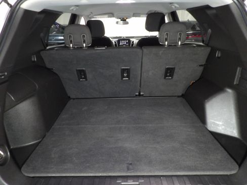 Used 2019 Chevrolet Equinox LT FWD image 6