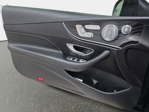Used 2018 Mercedes-Benz E 400 4MATIC Coupe image 27