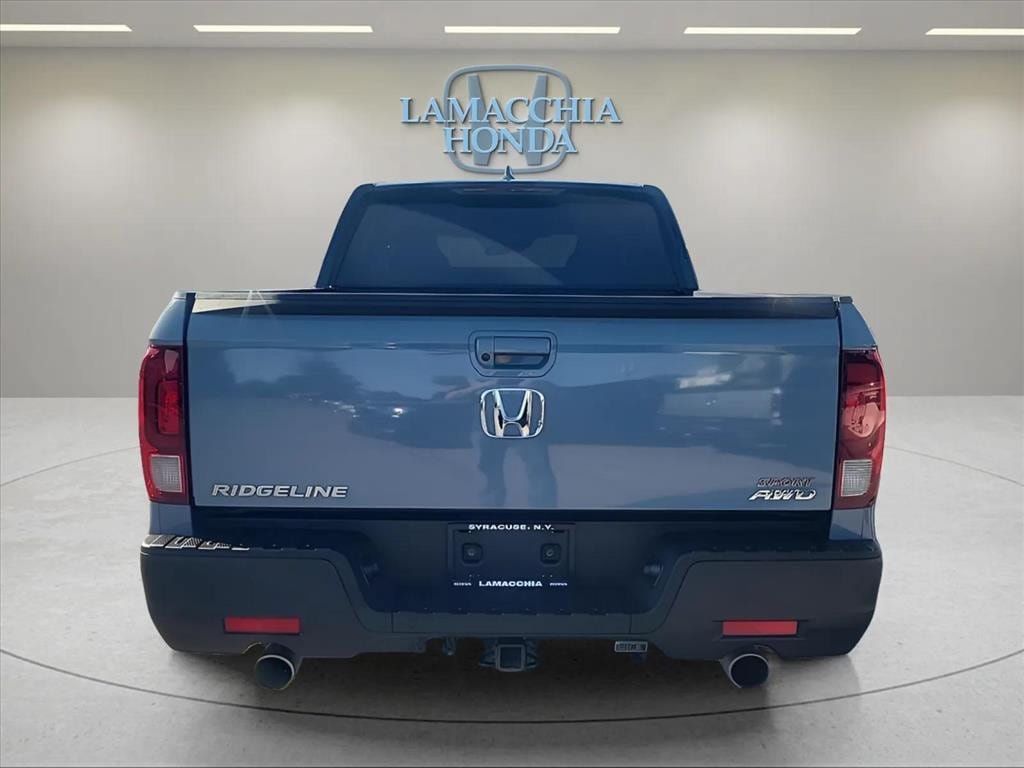 Used 2023 Honda Ridgeline Sport image 4