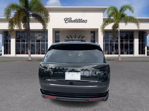 Used 2024 Land Rover Range Rover Long Wheelbase SE image 12