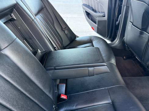 Used 2015 Mercedes-Benz E 400 4MATIC Sedan image 19