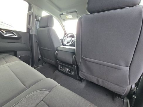 Used 2024 GMC Sierra 1500 SLE w/ Preferred Package image 17