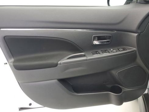 Used 2025 Mitsubishi Outlander Sport ES image 19