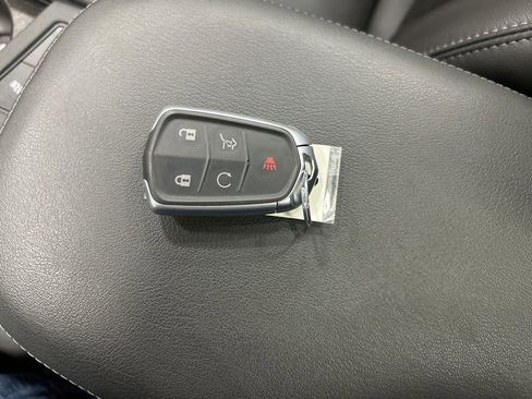 Used 2024 Cadillac XT6 Sport image 21