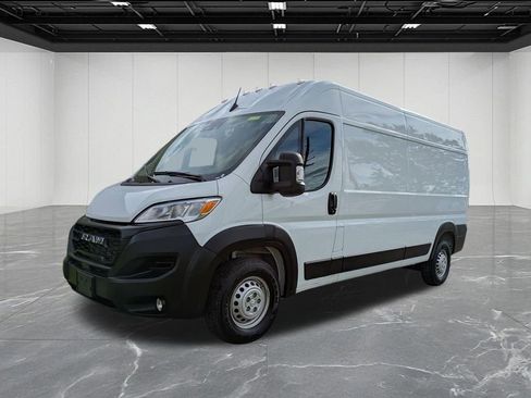 Used 2026 RAM ProMaster 2500 w/ Convenience Group FWD image 1