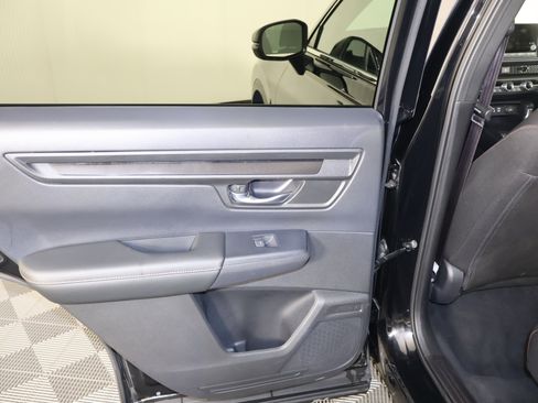 Used 2025 Honda CR-V Sport image 46