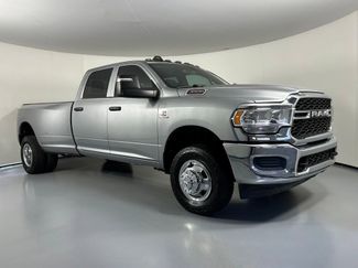 Used 2024 RAM 3500 Tradesman w/ Chrome Appearance Group AWD/4WD video 1