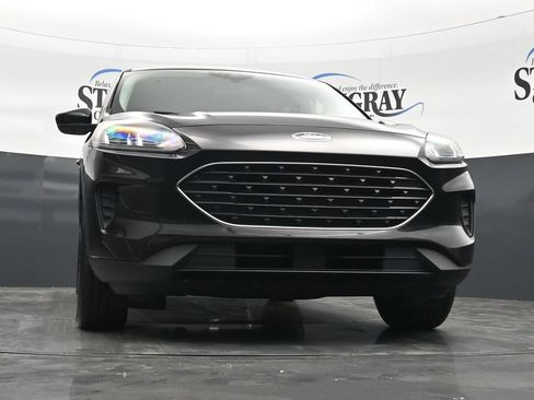 Used 2022 Ford Escape SE w/ SE Sport Appearance Package FWD image 30