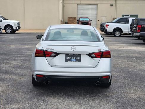 Used 2023 Nissan Altima 2.5 SR FWD image 5