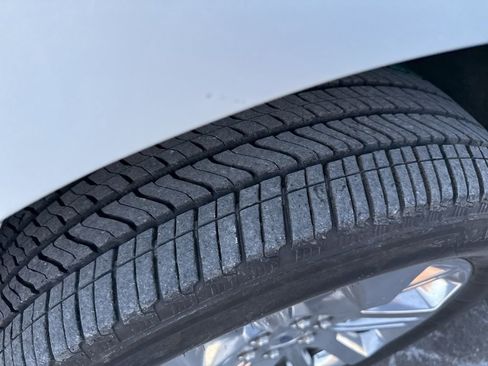 Used 2022 Ford F150 Limited image 8