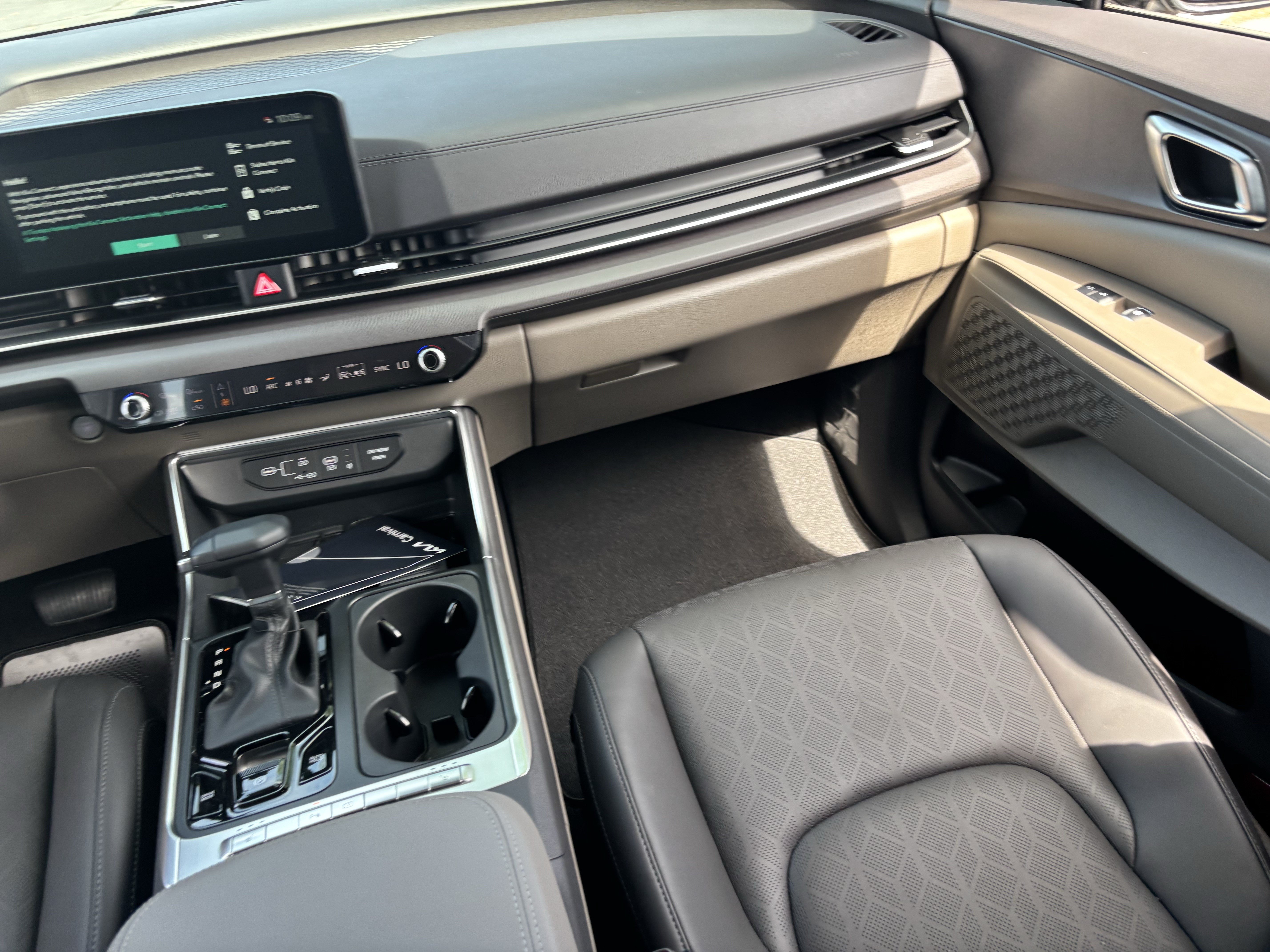 New 2026 Kia Carnival EX FWD image 14