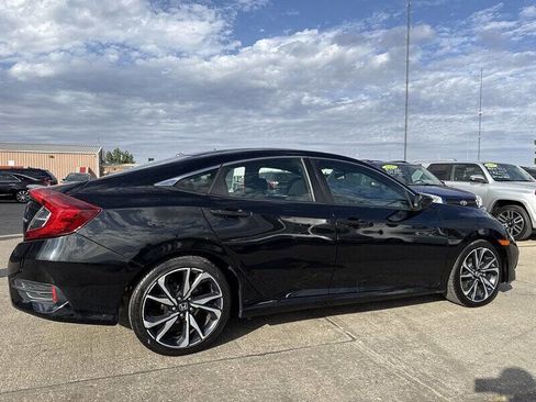 Used 2019 Honda Civic Sport image 8