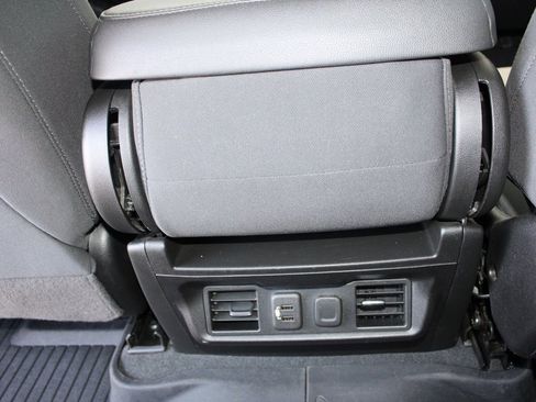 Used 2021 Chevrolet Silverado 1500 RST image 48