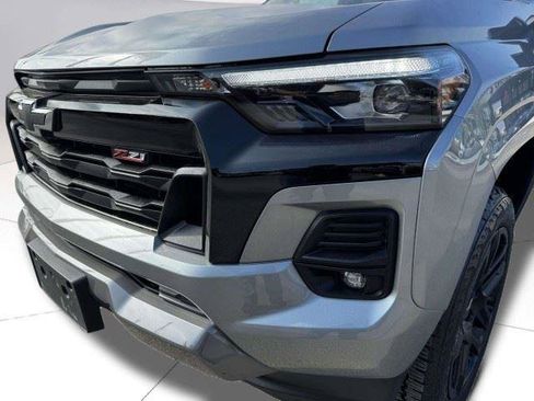 Used 2025 Chevrolet Colorado Z71 w/ Z71 Convenience Package 2 AWD/4WD image 13