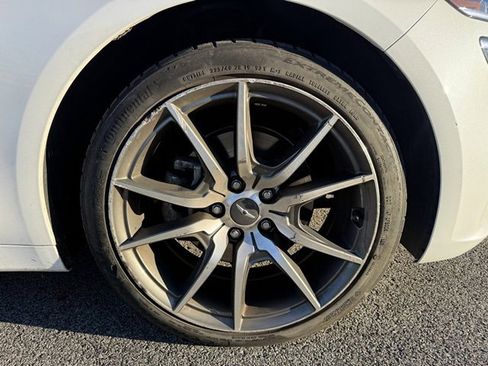 Used 2023 Genesis G70 2.0T image 23