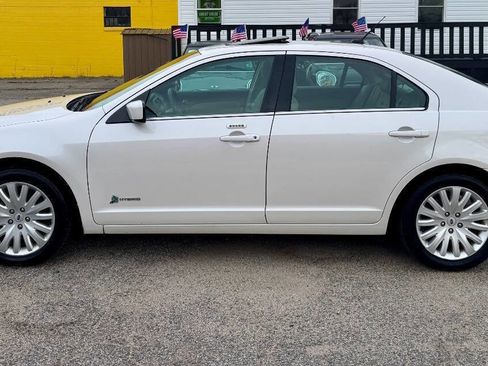 Used 2012 Ford Fusion Hybrid image 4