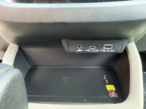 Certified 2026 Subaru Forester Premium image 32