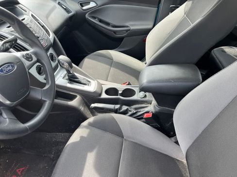 Used 2014 Ford Focus SE FWD image 26