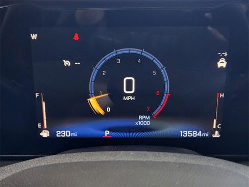 Certified 2025 Chevrolet TrailBlazer RS w/ Driver Confidence Package image 17