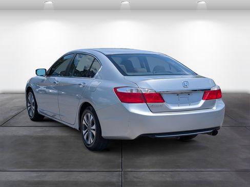 Used 2013 Honda Accord LX image 3