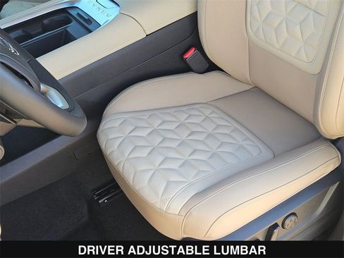 New 2026 Nissan Armada Platinum image 16