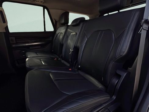 Used 2021 Ford Expedition Platinum AWD/4WD image 11
