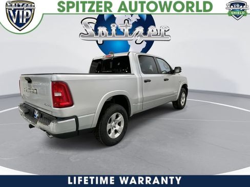New 2026 RAM 1500 Big Horn AWD/4WD image 9