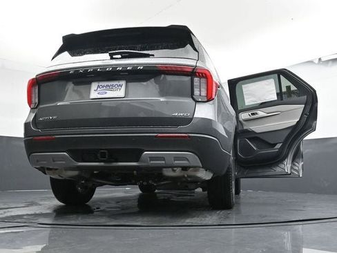New 2026 Ford Explorer Active w/ Active Comfort Package image 36