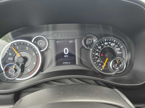 Used 2022 RAM 3500 Tradesman w/ Chrome Appearance Group AWD/4WD image 24