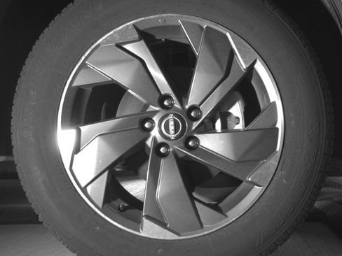 Used 2025 Nissan Rogue SV FWD image 12