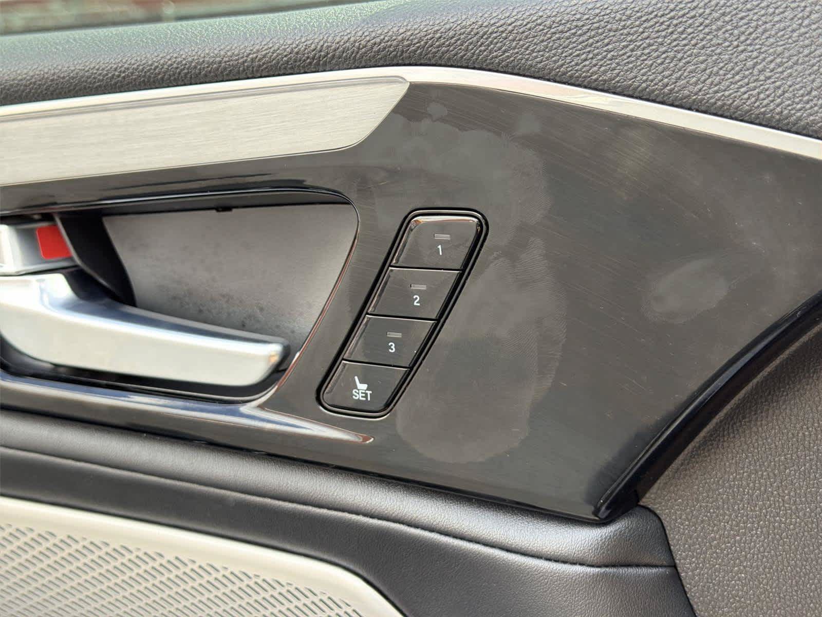 Certified 2023 Acura MDX w/ Technology Package FWD image 40