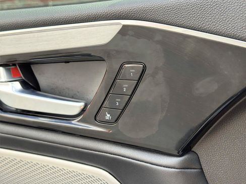 Used 2023 Acura MDX FWD w/ Technology Package image 40