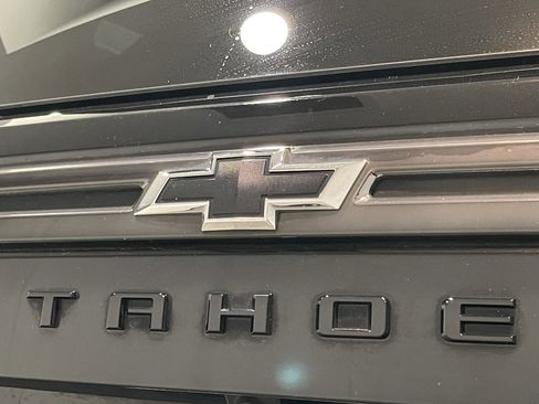 Used 2021 Chevrolet Tahoe RST w/ Luxury Package image 24