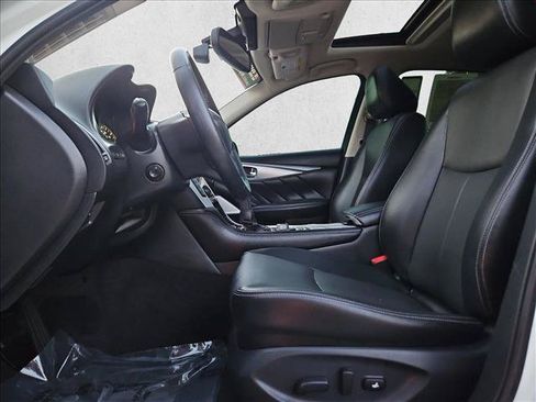 Used 2023 INFINITI Q50 Luxe AWD/4WD image 16