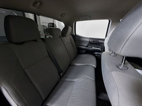 Certified 2019 Toyota Tacoma SR5 image 25