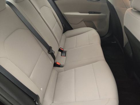 Used 2019 Kia Forte LXS FWD image 19