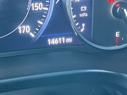 Used 2023 Buick Enclave Avenir w/ Avenir Technology Package FWD image 25