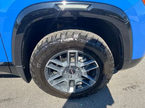 Used 2026 GMC Terrain AT4 AWD/4WD image 9