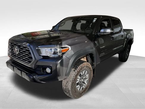 Used 2020 Toyota Tacoma TRD Off-Road image 3