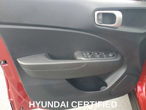 Certified 2023 Hyundai Venue SEL FWD image 17