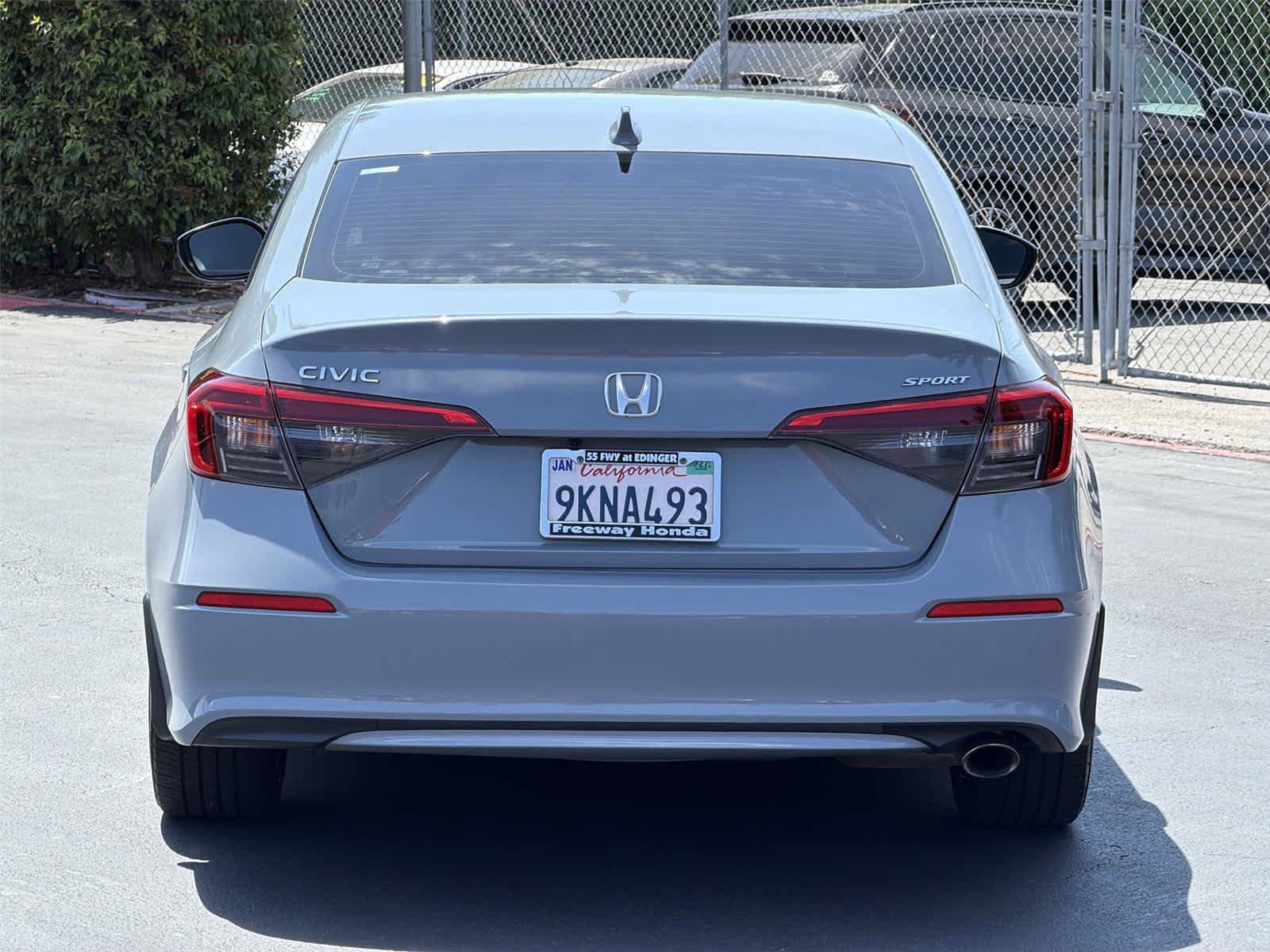 Used 2023 Honda Civic Sport image 6