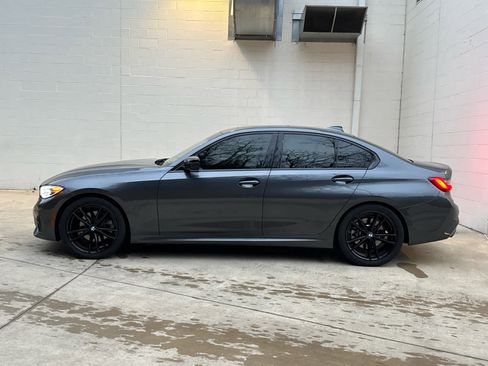 Used 2021 BMW 330i xDrive 330i xDrive w/ M Sport Package image 5