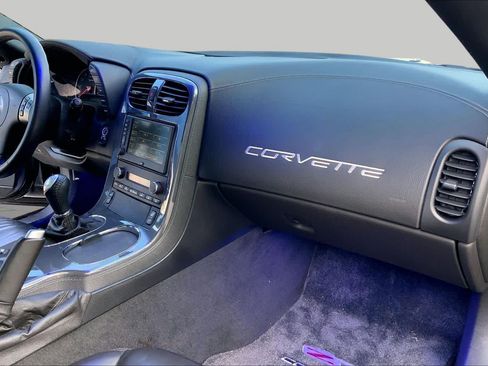 Used 2009 Chevrolet Corvette Z06 w/ Preferred Equipment Group RWD image 17