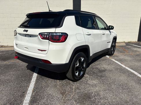 Used 2018 Jeep Compass Trailhawk AWD/4WD image 3