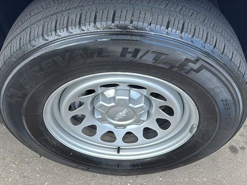 Used 2023 Chevrolet Silverado 1500 W/T w/ WT Value Package image 10