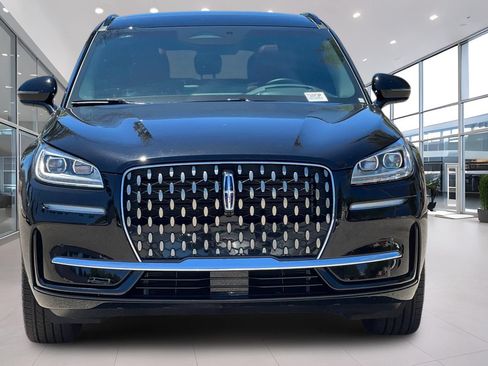 Certified 2025 Lincoln Corsair Grand Touring w/ Equipment Group 302A AWD/4WD image 9