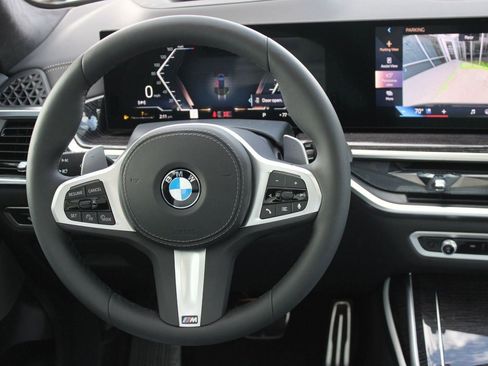 New 2026 BMW X7 xDrive40i w/ M Sport Package image 16