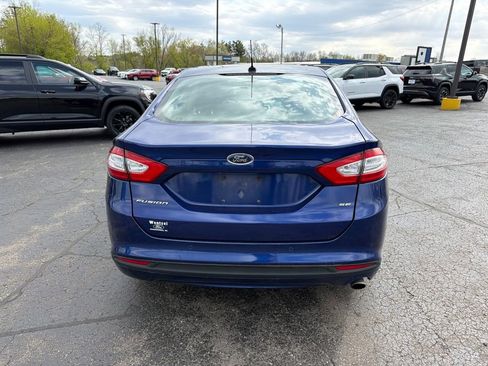Used 2014 Ford Fusion SE FWD image 4