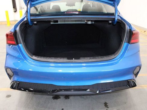 Used 2022 Kia Forte GT-Line w/ GT-Line Premium Package image 11